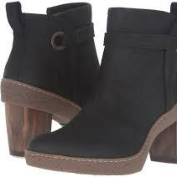 El Naturalista Women's Lichen Ankle Bootie - Picture 2 of 3